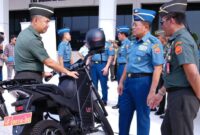 Kasum TNI Pimpin Acara Penyerahan Kendaraan Dinas UO Mabes TNI dan Alat Kesehatan Di Mabes TNI