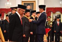 Panglima TNI Hadiri Upacara Penganugerahan Tanda Kehormatan RI di Istana Negara