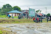 Satgas TMMD Ke-122 Kodim 1704/Mappi Bersama Warga Gelar Karya Bakti di Pasar