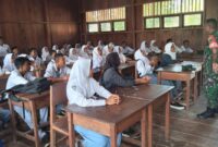 Satgas TMMD Ke-122 Berikan Wasbang di SMK Negeri 2 Raja Ampat
