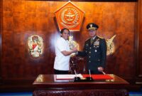 Panglima TNI Terima Kunjungan Menteri Kehutanan di Mabes TNI
