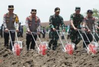 Panglima TNI dan Kapolri Hadiri Peluncuran Gugus Tugas Ketahanan Pangan Polri di Jawa Timur