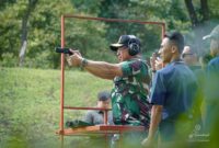 Panglima TNI Tinjau dan Uji Senjata Produk PT. Pindad