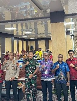 Dandim 1710/Mimika Hadiri Kegiatan Seminar Akhir Studi Kelayakan Pembentukan Daerah Otonomi Baru (DOB)