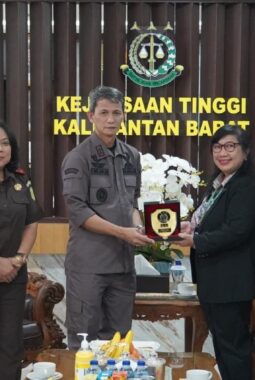 Kejati Kalbar Perpanjang Kerjasama Dengan PT. Angkasa Pura Indonesia